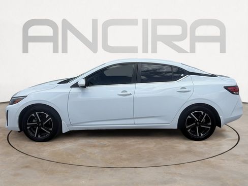 Used 2024 Nissan Sentra SV FWD image 8