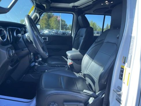 Used 2023 Jeep Wrangler Altitude image 20