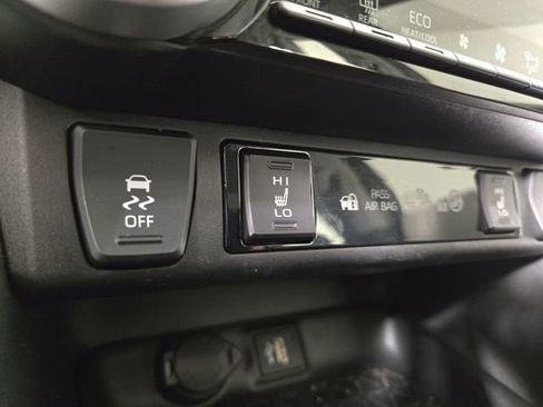 Used 2023 Toyota RAV4 XLE w/ Convenience Package image 25