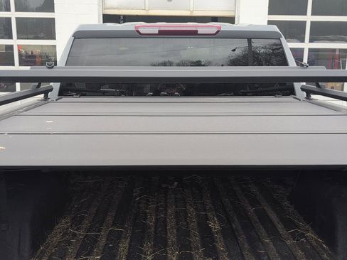 Used 2024 Chevrolet Silverado 1500 Custom image 5