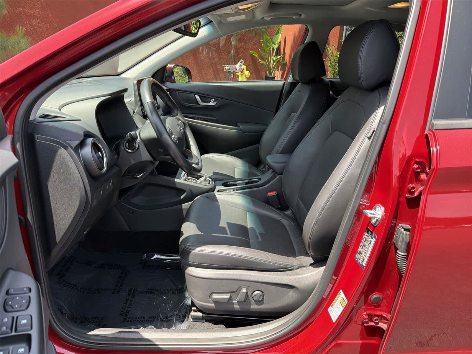 Used 2023 Hyundai Kona Limited AWD/4WD image 12