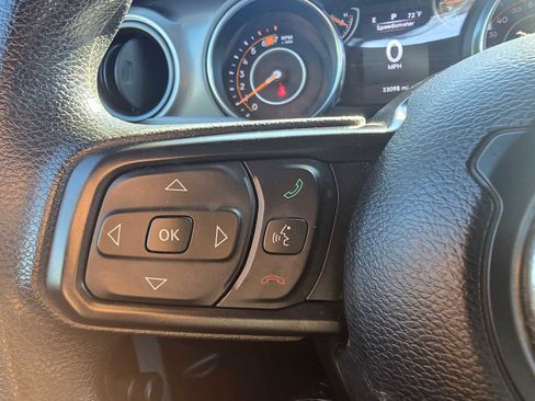 Used 2022 Jeep Wrangler Unlimited Sport image 32