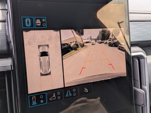 Used 2025 GMC Acadia Elevation FWD image 34