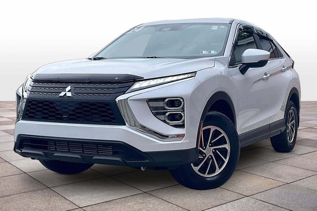 Used 2024 Mitsubishi Eclipse Cross ES AWD/4WD image 2