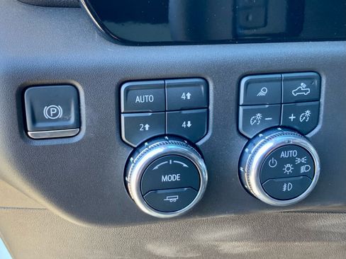 New 2026 GMC Sierra 1500 SLT w/ SLT Convenience Package AWD/4WD image 49