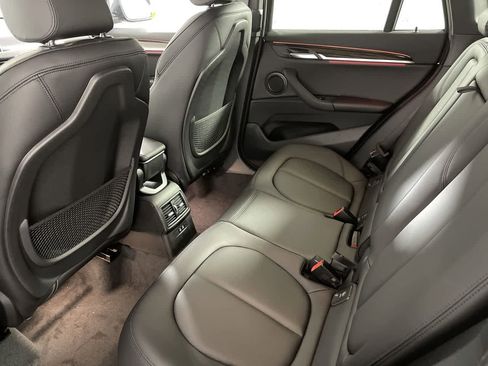 Used 2022 BMW X1 xDrive28i w/ M Sport Package image 13