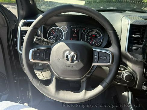 Used 2025 RAM 1500 Big Horn AWD/4WD image 15