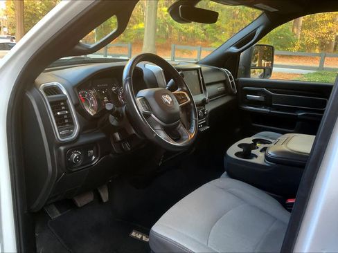 Used 2024 RAM 3500 Big Horn image 16