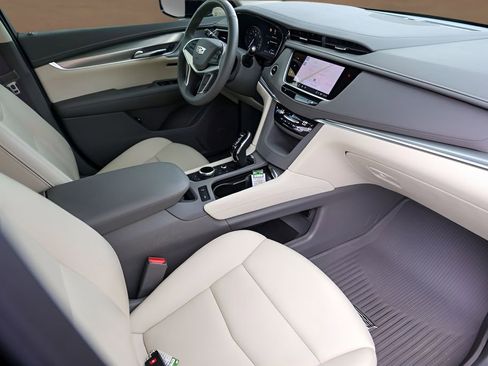Certified 2023 Cadillac XT5 Premium Luxury w/ Technology Package FWD image 30