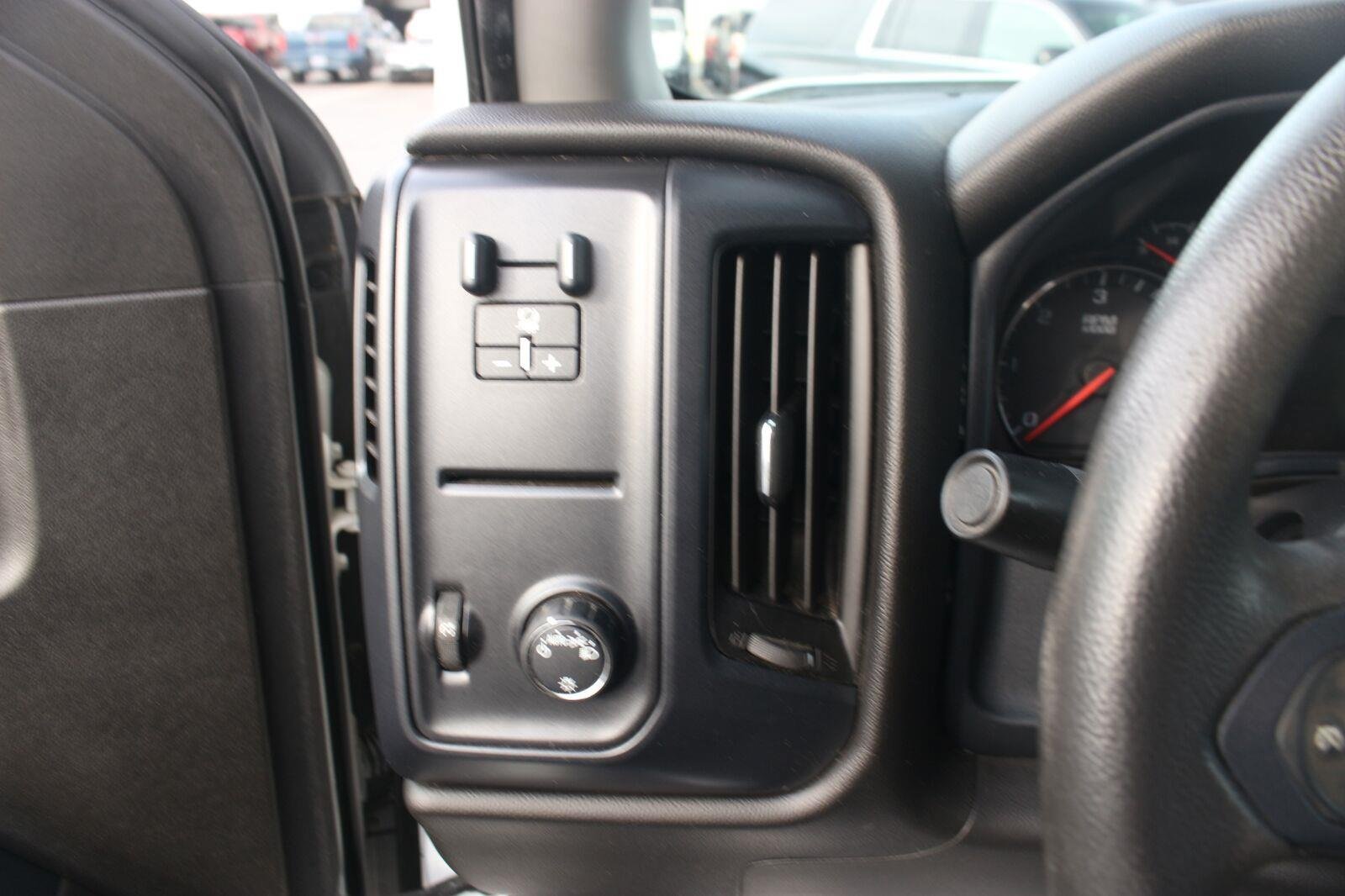 Used 2016 Chevrolet Silverado 2500 W/T w/ WT Convenience Package AWD/4WD image 17