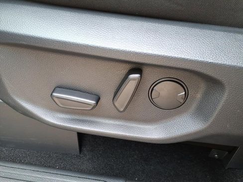 New 2025 Ford Ranger XLT w/ Equipment Group 301A High image 15