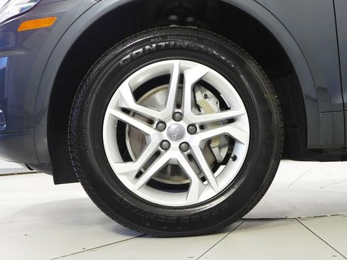 Used 2019 Audi Q5 2.0T Premium AWD/4WD image 5