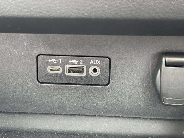 Used 2025 Nissan Altima 2.5 SV FWD image 18