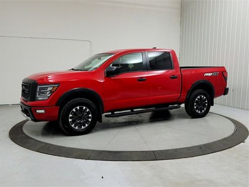 Used 2024 Nissan Titan PRO-4X w/ Off Road Protection Package image 3