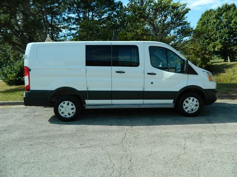 Used 2016 Ford Transit 250 130 Low Roof w/ Exterior Upgrade Package image 5