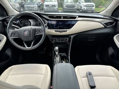 Used 2020 Buick Encore GX Preferred w/ Cold Weather Comfort Package FWD image 10