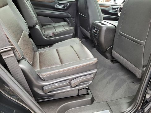 Used 2022 Chevrolet Tahoe High Country AWD/4WD image 12