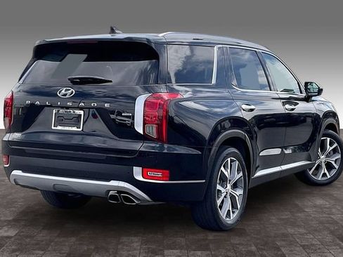 Used 2022 Hyundai Palisade SEL w/ Premium Package AWD/4WD image 2