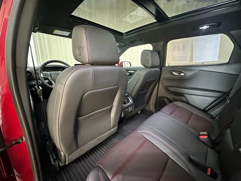 Certified 2025 Chevrolet Blazer RS w/ Enhanced Convenience Package AWD/4WD image 21