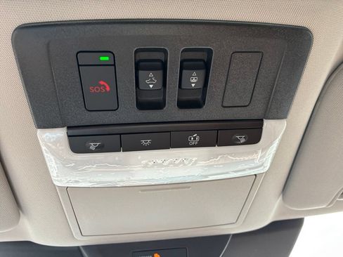 New 2026 Nissan Pathfinder Platinum AWD/4WD image 21