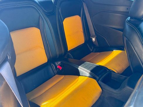 Used 2020 Chevrolet Camaro SS RWD image 7