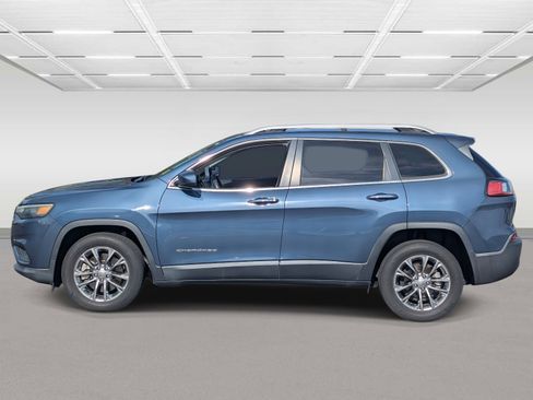 Used 2021 Jeep Cherokee Latitude Plus image 2