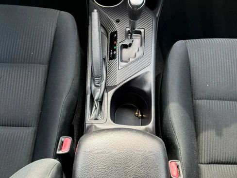 Used 2014 Toyota RAV4 LE FWD image 13