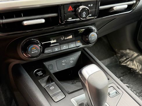 Used 2026 Nissan Kicks SV image 23