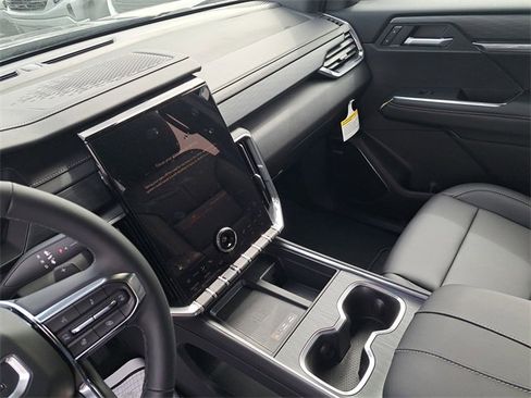 New 2025 GMC Acadia Elevation w/ Elevation Premium Package image 16