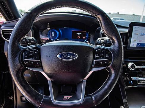 Used 2022 Ford Explorer ST w/ Equipment Group 401A image 8