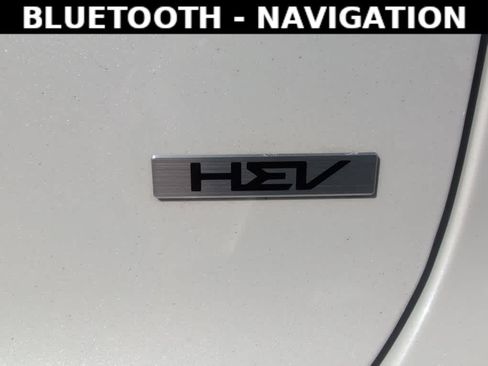 Used 2024 Kia Niro EX image 5