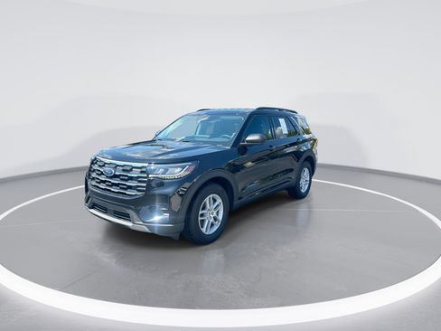 Used 2026 Ford Explorer Active RWD image 5