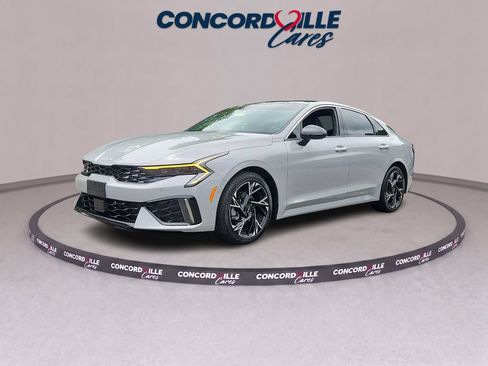 Used 2025 Kia K5 GT-Line w/ GT-Line Premium Package FWD image 3