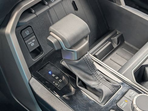 Used 2022 Toyota Tundra SR5 w/ SR5 Convenience Package image 22