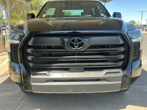 Certified 2025 Toyota Tundra SR5 AWD/4WD image 21