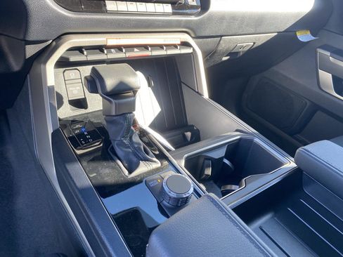 New 2026 Toyota Tundra SR5 image 18