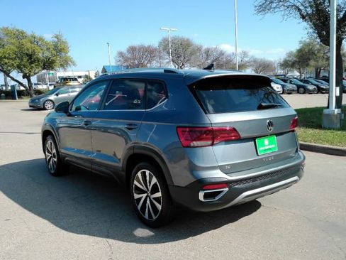 Used 2022 Volkswagen Taos SE image 11