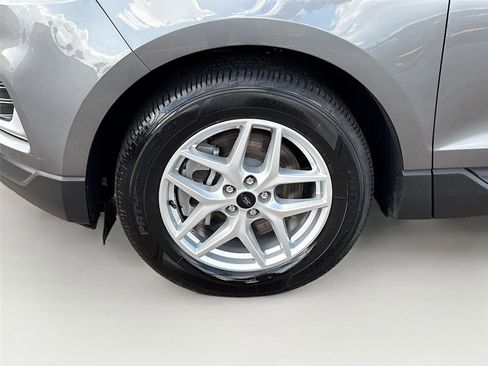 Used 2024 Ford Edge SEL AWD/4WD image 30