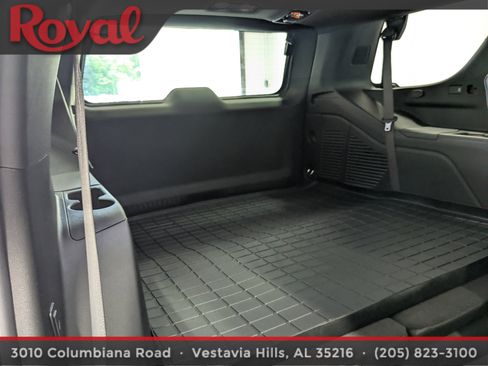 Used 2024 GMC Yukon Denali w/ Max Trailering Package AWD/4WD image 11