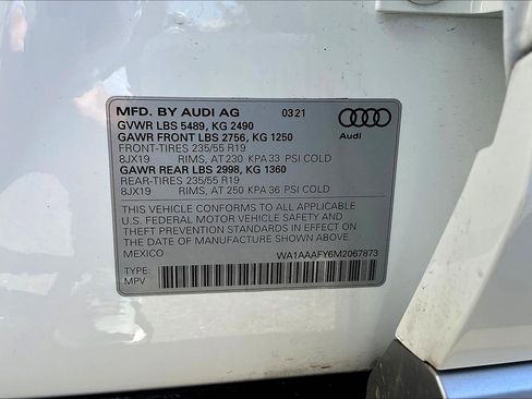 Used 2021 Audi Q5 Premium w/ Convenience Package image 33