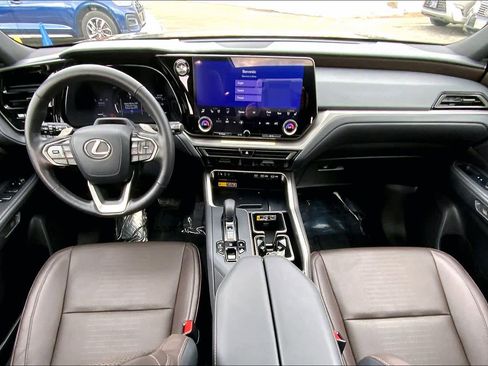 Used 2025 Lexus TX 350 AWD w/ Technology Package image 16