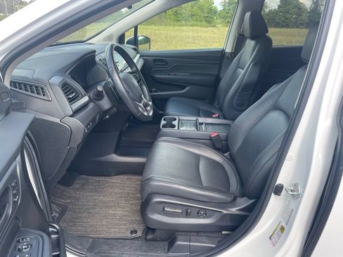 Used 2025 Honda Odyssey EX-L image 13