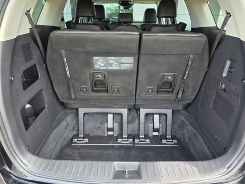 Used 2022 Kia Carnival LX FWD image 15