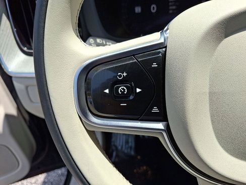 Certified 2024 Volvo XC60 T8 Plus w/ Protection Package Premier AWD/4WD image 21