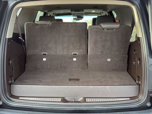 Used 2019 GMC Yukon Denali w/ Open Road Package image 29