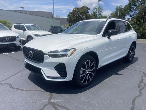 New 2025 Volvo XC60 B5 Plus w/ Protection Package Premier image 3