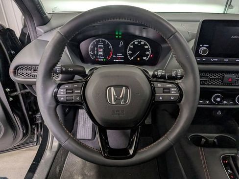 Used 2025 Honda HR-V Sport image 15