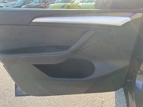 Used 2023 Tesla Model Y Performance image 26