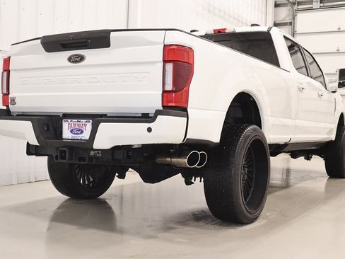 Certified 2022 Ford F350 Lariat w/ Lariat Ultimate Package image 9