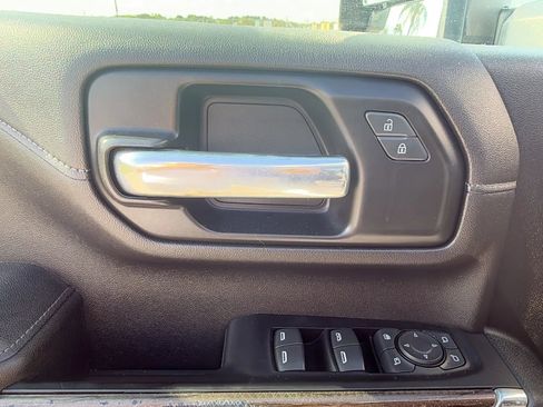 Used 2022 Chevrolet Silverado 2500 LT w/ Convenience Package AWD/4WD image 14